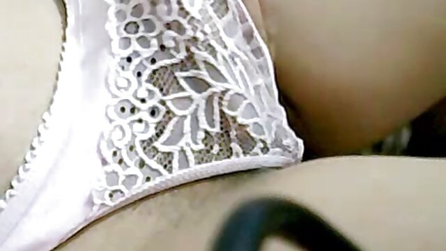 टैटू गोरा परिपक्व उसके बड़े स्तन पर सह हो जाता सेक्सी मूवी फुल वीडियो एचडी है